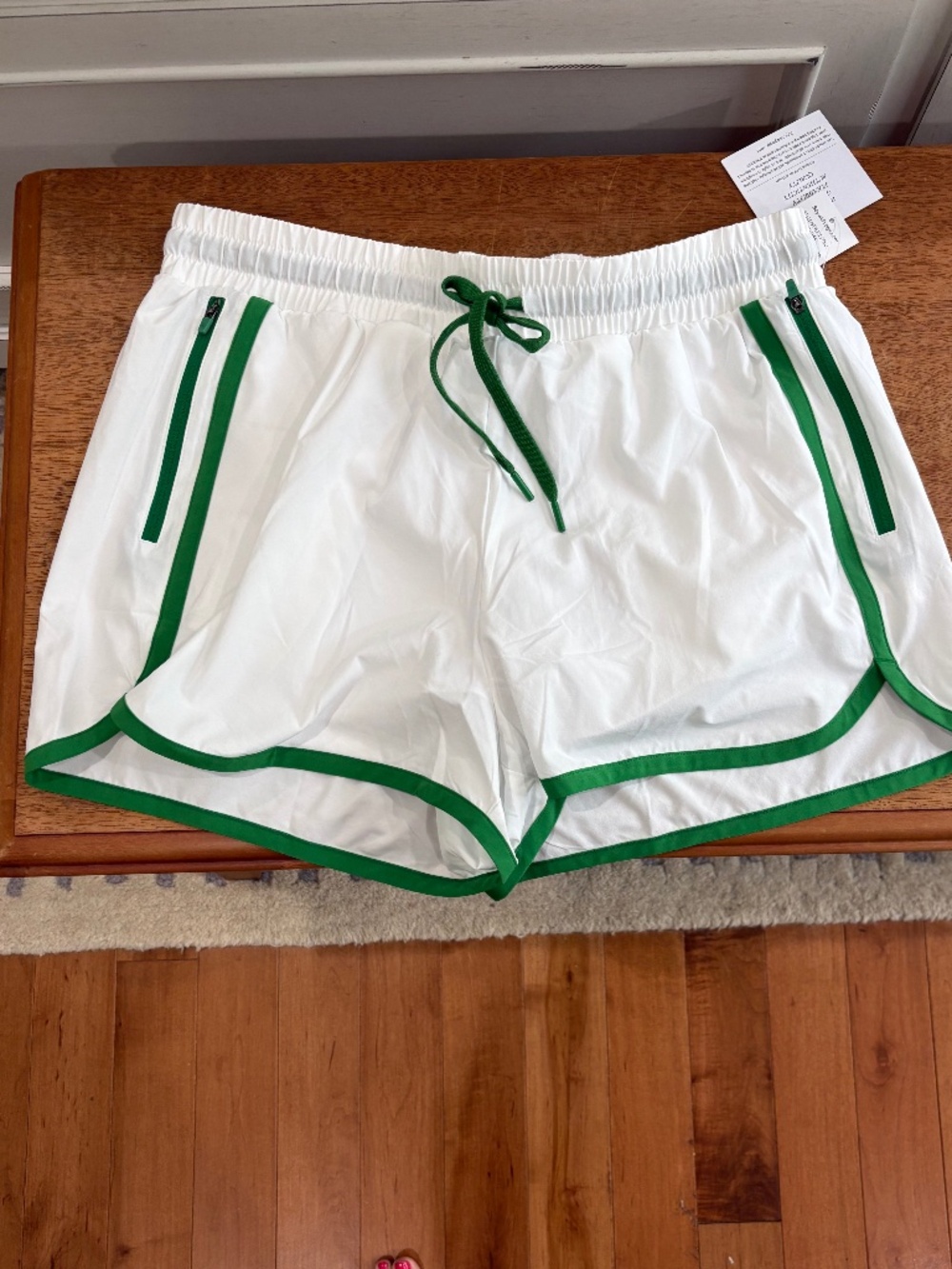 Beyond yoga Stretch Woven The Course 2.5" Short